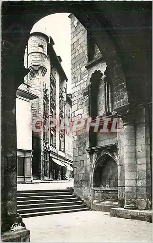 Cartes postales moderne Tulle Le Porche de la Cathedrale et Maison Renaissance