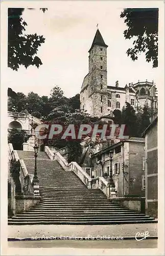 Cartes postales moderne Auch Escaliers et la Cathedrale