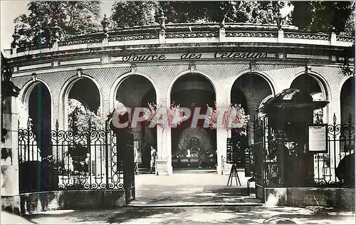 Cartes postales moderne Vichy Allier Entree de la Source