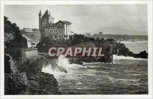 Cartes postales moderne Biarritz Le Chateau Basque et la Rhune