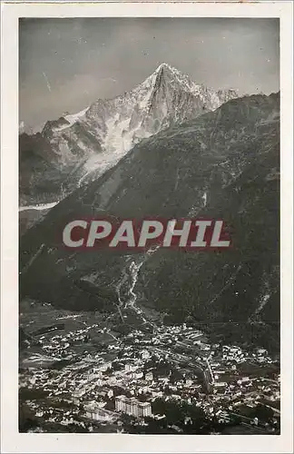 Cartes postales moderne Chamonix Haute Savoie et l Aiguille Verte