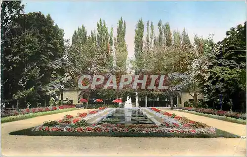 Cartes postales moderne Bourges Cher Jardin des Pres Fichaux