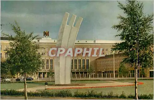 Cartes postales moderne Berlin Tempelhof Luftbrukendenkmal