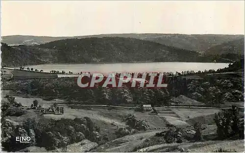 Cartes postales moderne Lac d Issarles Ardeche Vue panoramique Lac le plus grand de la France