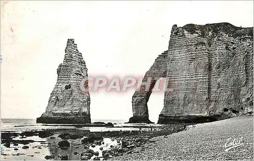 Cartes postales moderne Etretat L Aiguille et la Porte d Aval