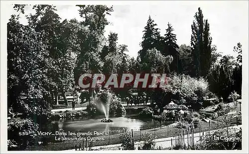 Cartes postales moderne Vichy Dans les grands Parcs Le bassin des Cygnes