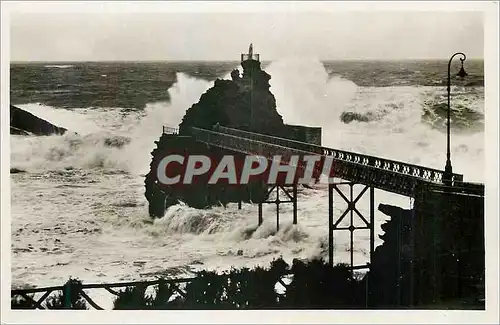 Cartes postales moderne Biarritz Le Rocher de la Vierge