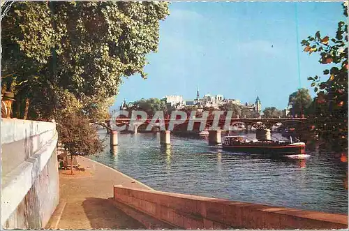 Cartes postales moderne Paris La Seine et le Quais au Pont des Arts