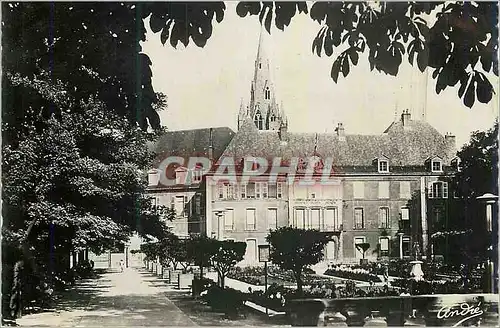 Moderne Karte Grenoble L Hotel de Ville et son Jardin