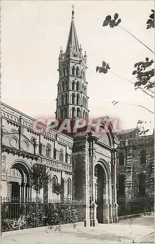Cartes postales moderne Toulouse Clocher de la Basilique St Sernin et Porte Miegeville