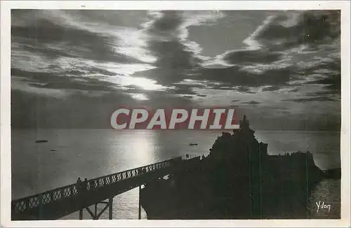 Cartes postales moderne Cote Basque Biarritz Coucher de soleil sur le Rocher de la Vierge