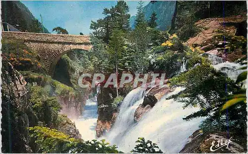 Cartes postales moderne Environs de Cauterets Le Pont d Espagne le Gouffre et la Cascade