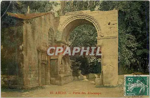 Ansichtskarte AK Arles Porte des Aliscamps