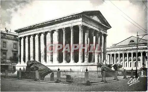 Cartes postales moderne Nimes La Maison Carree