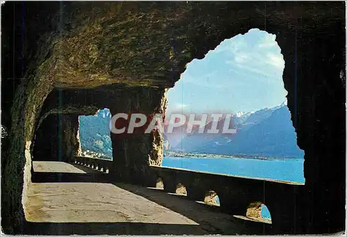 Cartes postales moderne Axenstrasse mit Bristenstock