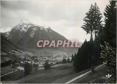 Cartes postales moderne Morzine (Haute Savoie) alt 1000 m Vue Generale et Pointe de Ressachaux (2174 m)