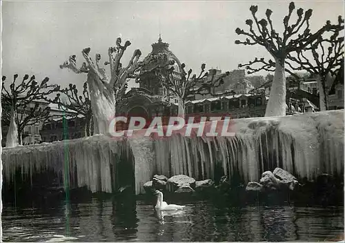 Cartes postales moderne Evian les Bains l'Hiver L'Etablissement Thermal vu du Lac