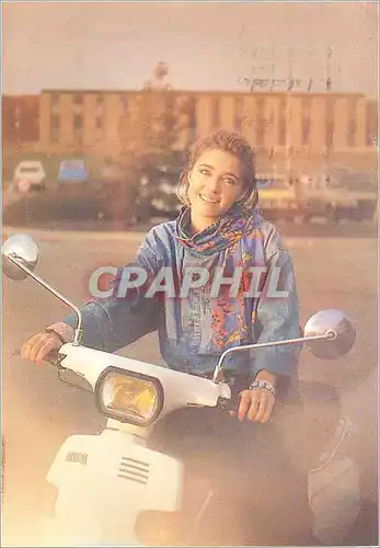 Cartes postales moderne Moto Scooter