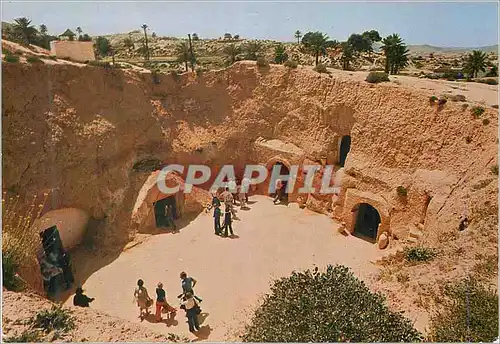 Cartes postales moderne Tunisie Matmata Habitation Troglodytes