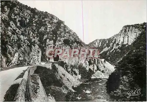 Cartes postales moderne La Vallee de la Sioule L'Auvergne Gorges et Tunnel de Chouvigny