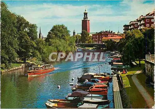 Cartes postales moderne Stockholm City Call with Klarasio Bateaux