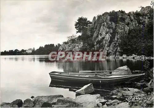 Cartes postales moderne L'Auvergne Gour de Tazenat Ancien Cratere