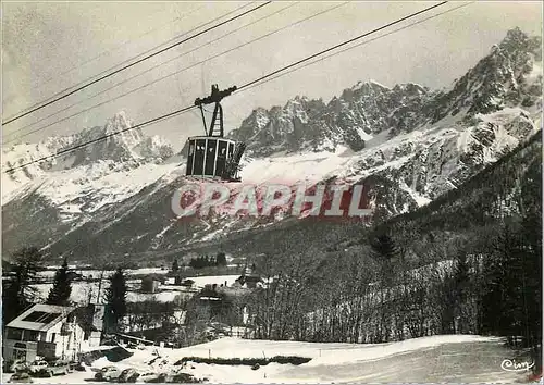 Cartes postales moderne Les Houches Houches Hte Savoie (alt 1008 m) Sport d'Hiver Telepherique les Houches Bellevue l'Ai