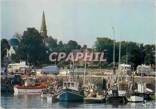 Cartes postales moderne Loctudy La Bretagne en Couleurs Le port et le Clocher de l'Eglise Bateaux de peche