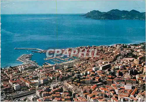 Moderne Karte La Cote d'Azur Cannes et son Port Au loin la Chaine de l'Esterel