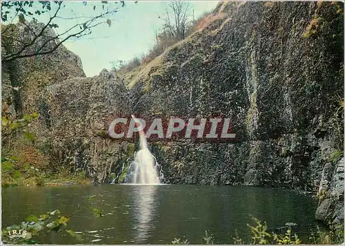 Cartes postales moderne Le Cantal Touristique Sur le Bonjon la cascade du Saillant