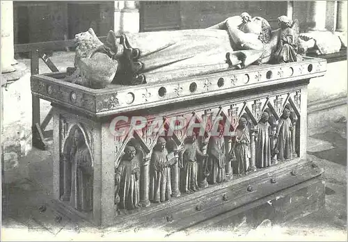 Cartes postales moderne L'Abbaye de Saint Denis Tombeau de Philippe de France fils de Louis VIII