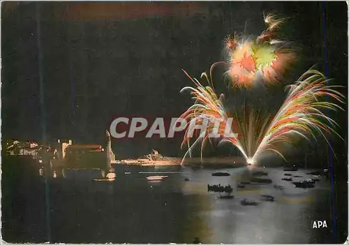 Cartes postales moderne En parcourant la cote Vermeille Collioure (Pyr Or) Feu d'Artifice