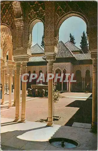 Cartes postales moderne Granada Alhambra La cour aux lions