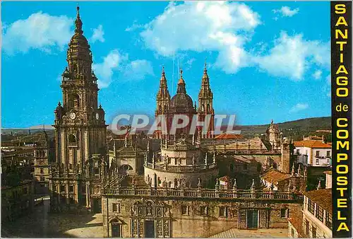 Cartes postales moderne Santiago de Compostela Place de la Quintana et vue generale de la Cathedrale des l'Est