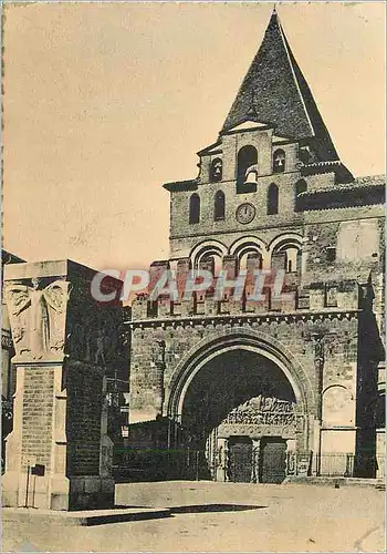 Cartes postales moderne Moissac (T et G) Eglise Abbariale Le Portail et l Clocher fortifie (XIIe siecle) Monument aux Mo
