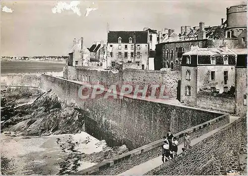 Cartes postales moderne St Malo (I et V) Les Remparts (XIIe siecle)