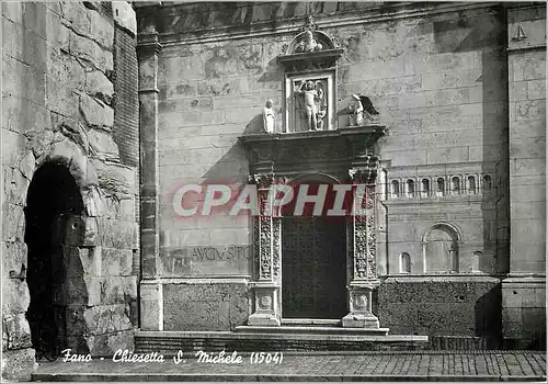 Cartes postales moderne Fano Petite eglise de St Michel (1504)
