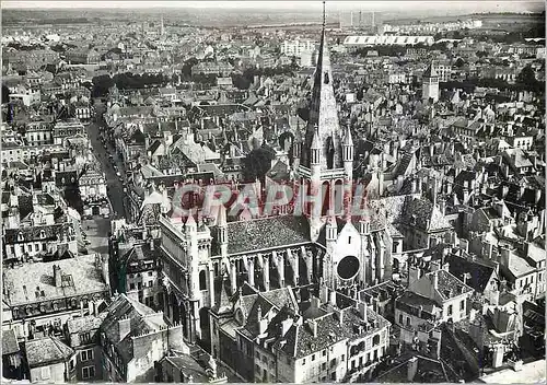 Cartes postales Dijon (Cote d'Or) Eglise Notre Dame en avion au dessus