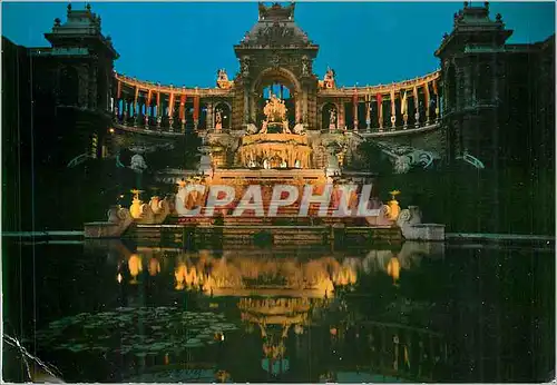 Cartes postales moderne Marseille La nuit Le Palais Longchamp