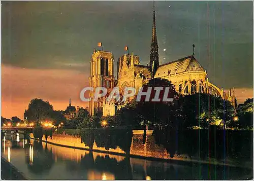 Cartes postales moderne Paris Notre Dame illuminee