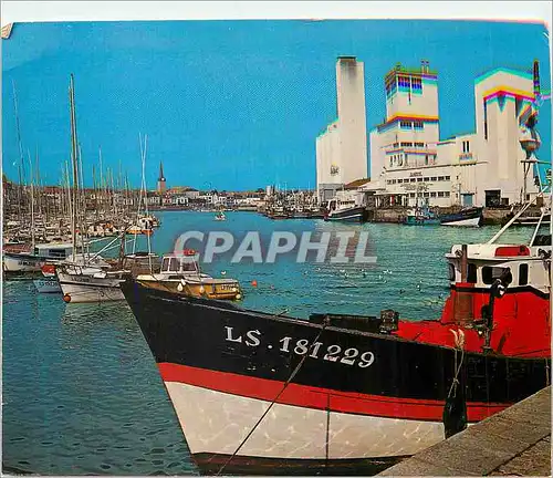 Cartes postales moderne Les Sables d'Olonne (Vendee) Le port Bateaux de peche