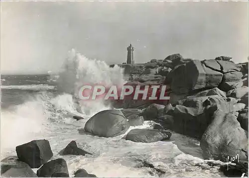 Cartes postales moderne Poulmanc'h en Perros Guirec (Cotes du Nord) La Tempete a l'assaut du Phare