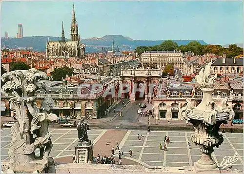 Cartes postales moderne Nancy (Meurthe et Moselle) Vus des toits de l'hotel de ville la place Stanislas (dessinee par He