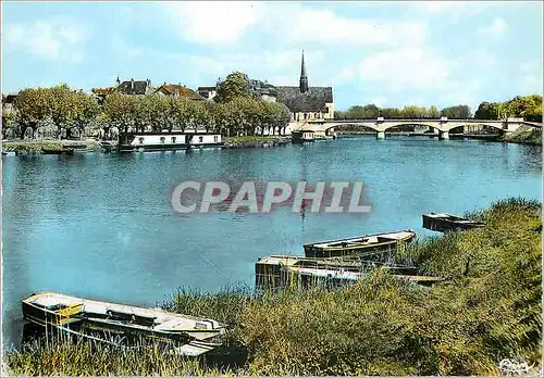 Cartes postales Sens (Yonne) Les bords de l'Yonne le Pont et l'Eglise St Maurice