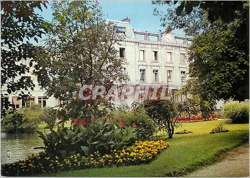Cartes postales moderne Chateau des charmilles le mille pattes valenton (val de marne)