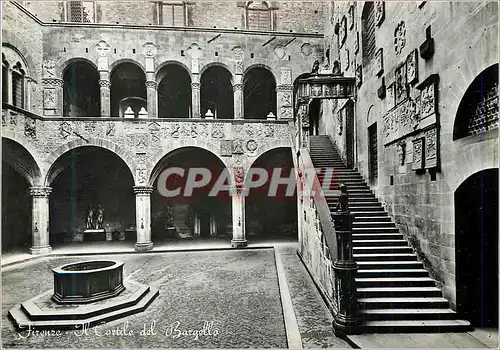 Cartes postales moderne Florence la cour du bargello