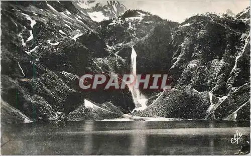 Cartes postales moderne Environs de luchon (haute garonne) lac d oo la grande cascade et le pic quairat (3058m)