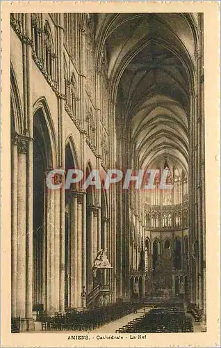 Cartes postales Amiens cathedrale la nef