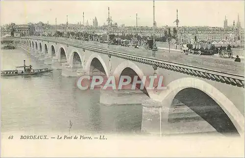 Cartes postales Bordeaux le pont de pierre Bateau