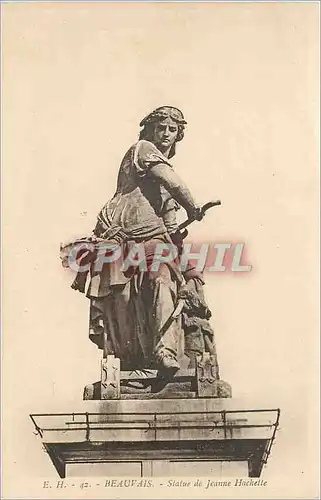 Cartes postales Beauvais statue de jeanne hachette